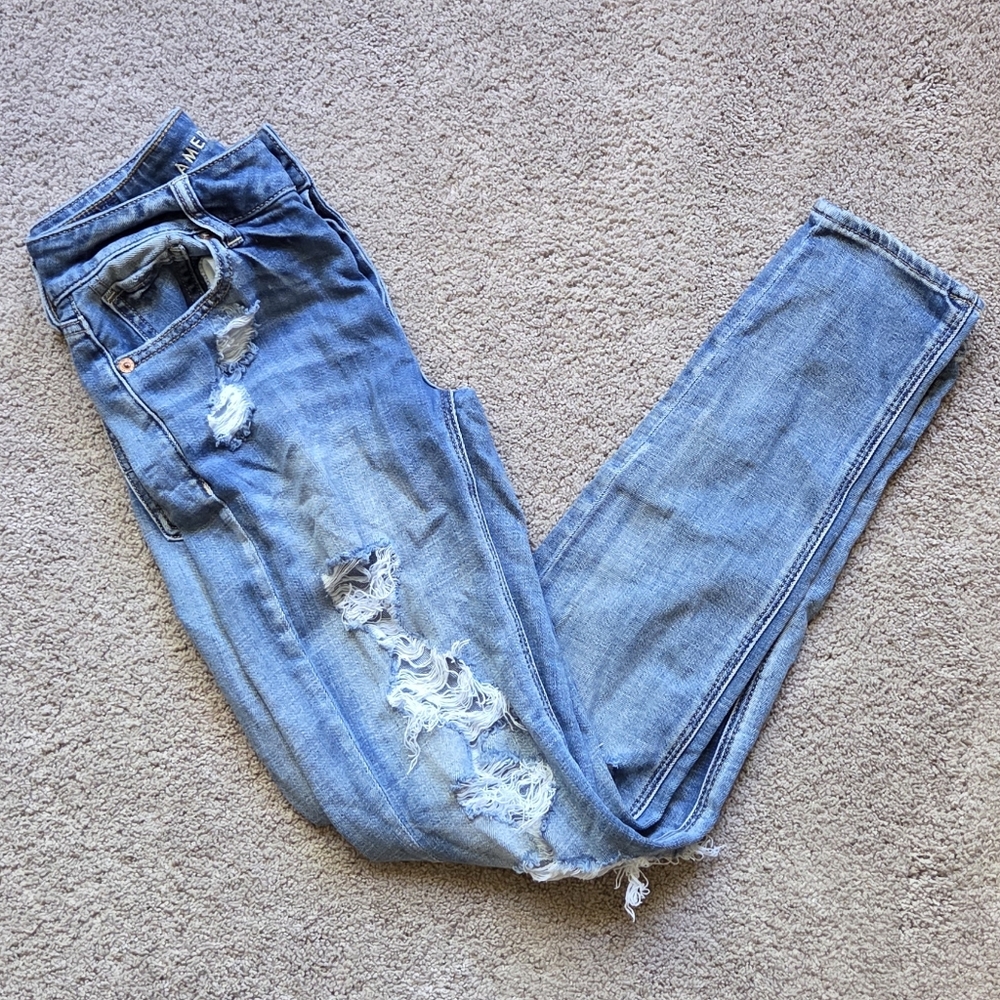 American Eagle Womens Distressed Button Fly Tomgirl Straight Leg Jeans, Size 0